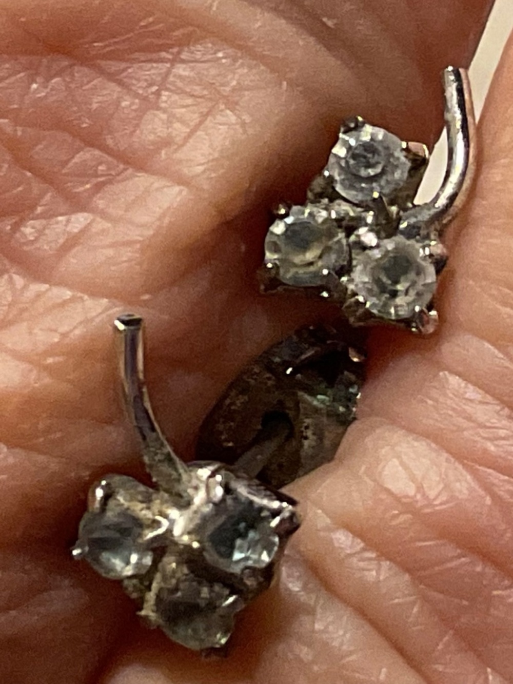 Rhinestone pierced earrings silvertone vintage 1”